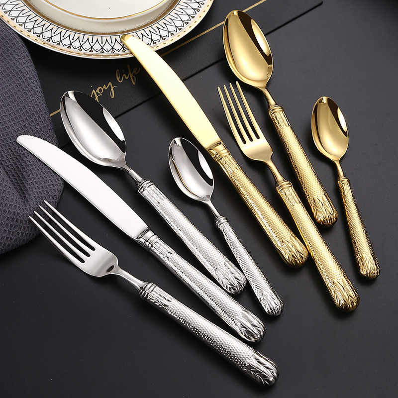 Retro Embossed Hollow Cutlery Set