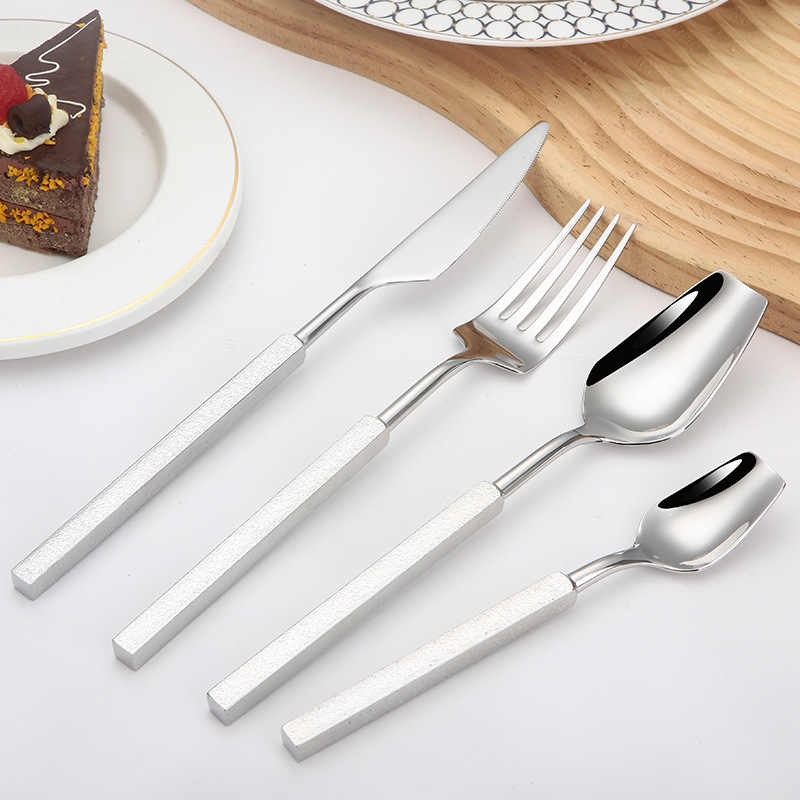 Stylish Mate Hammered Cutlery Set