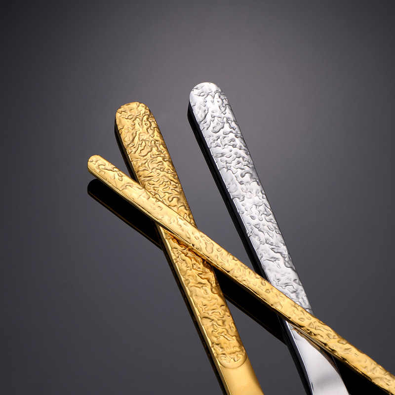 Creative Embossed Hammer Pattern Cutlery Set