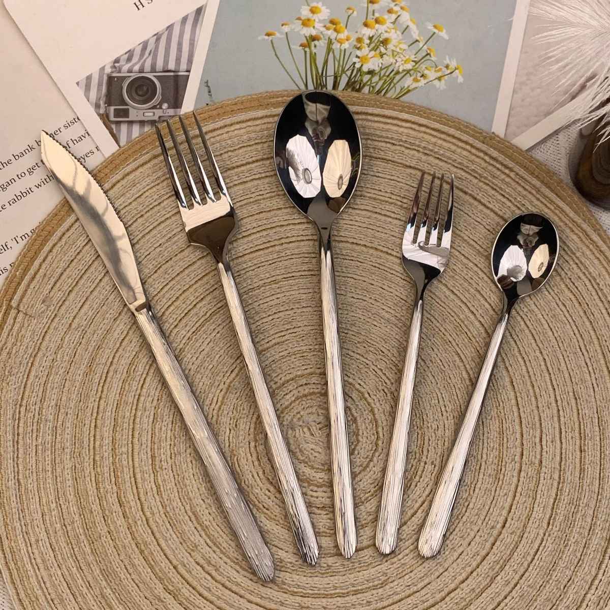 Lolla Tree Pattern Handle Cutlery Set
