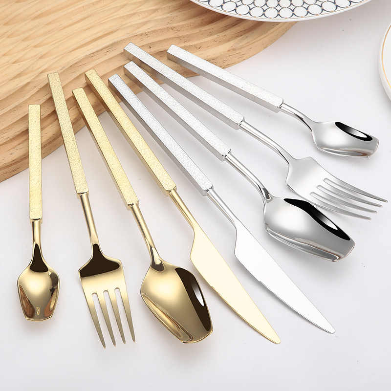 Stylish Mate Hammered Cutlery Set