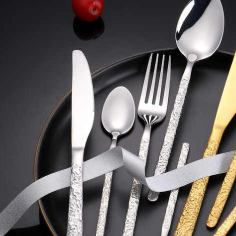 Creative Embossed Hammer Pattern Cutlery Set