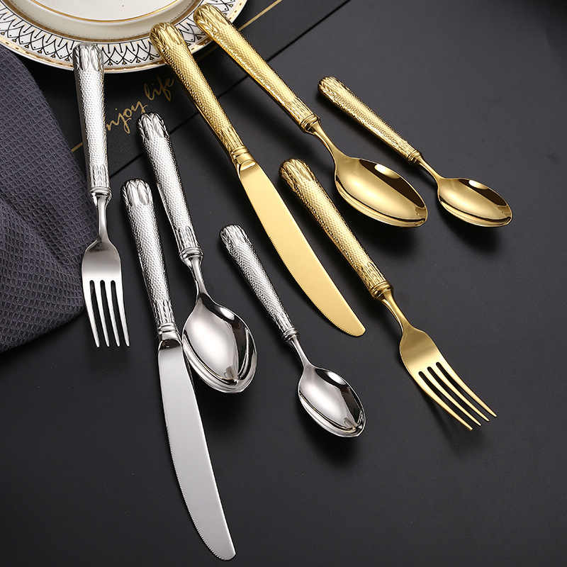 Retro Embossed Hollow Cutlery Set