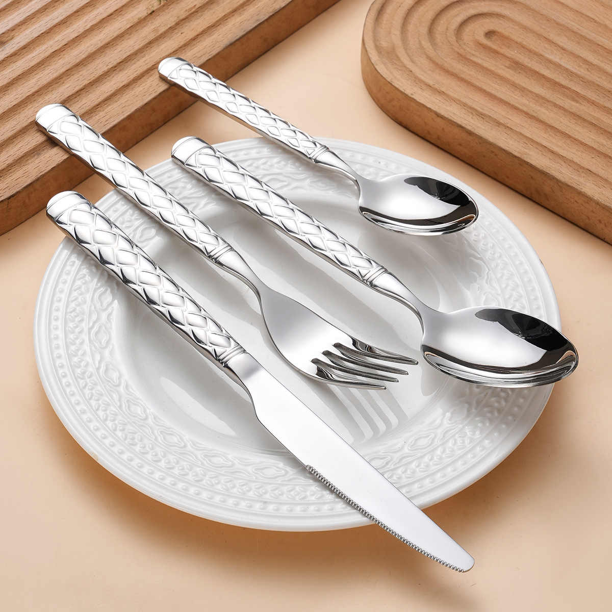 Argyle Shape Grid Handle Cutlery Set