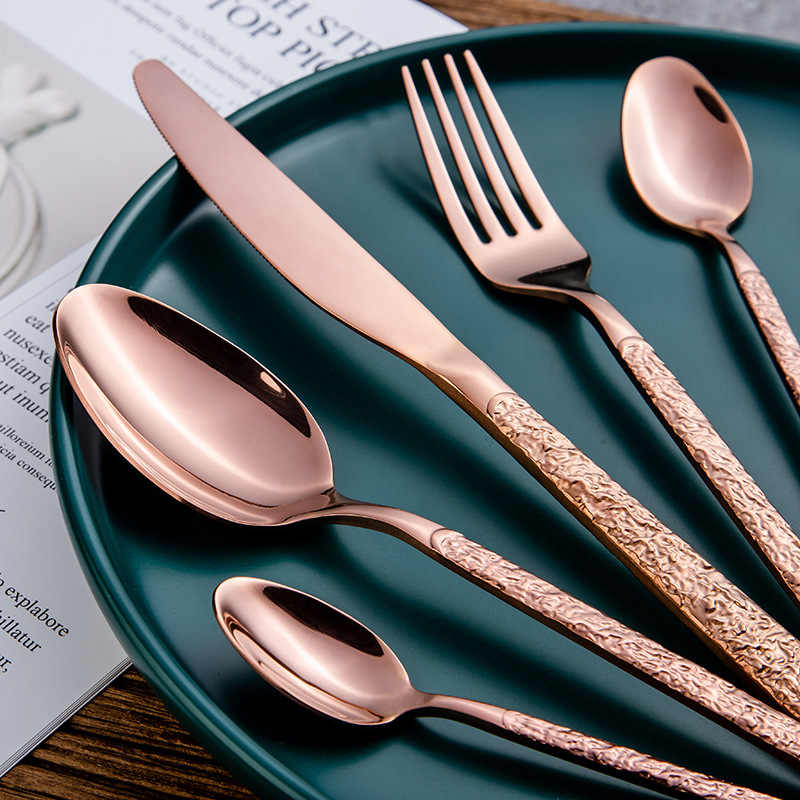 Creative Embossed Cutlery Set