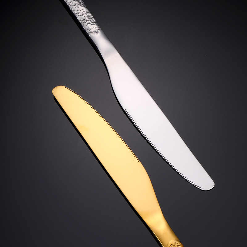 Creative Embossed Hammer Pattern Cutlery Set