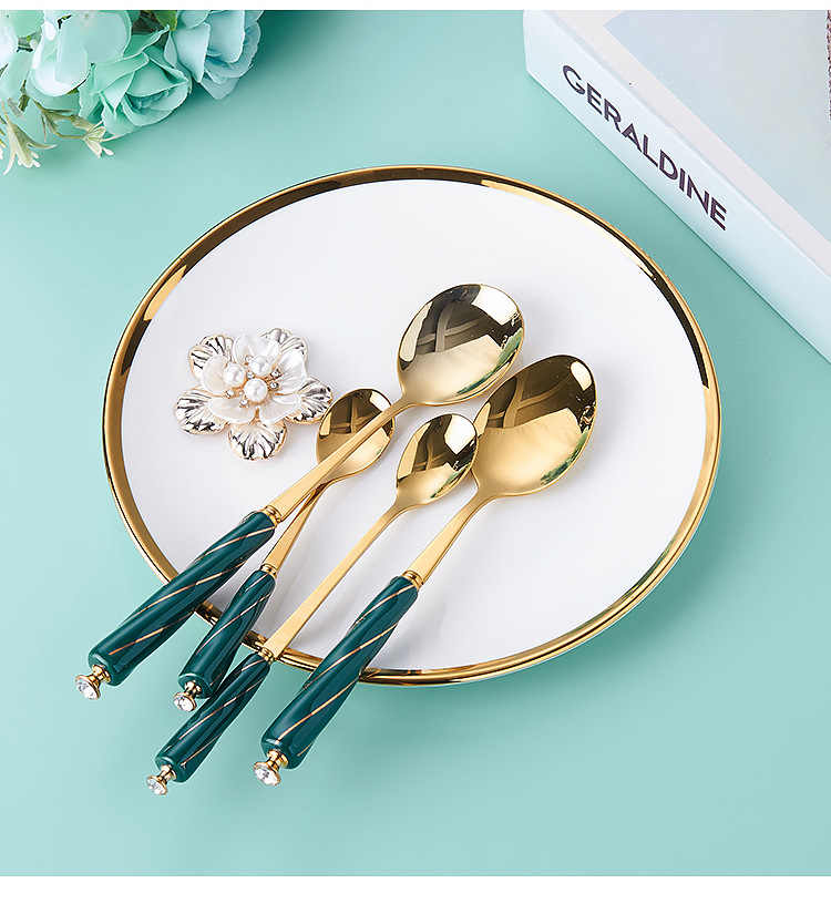 Threaded Porcelain Cutlery Set