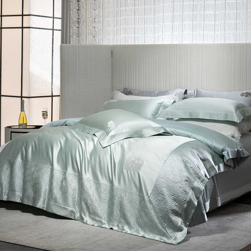 Lilibet 700TC Egyptian Luxury Bedding Set